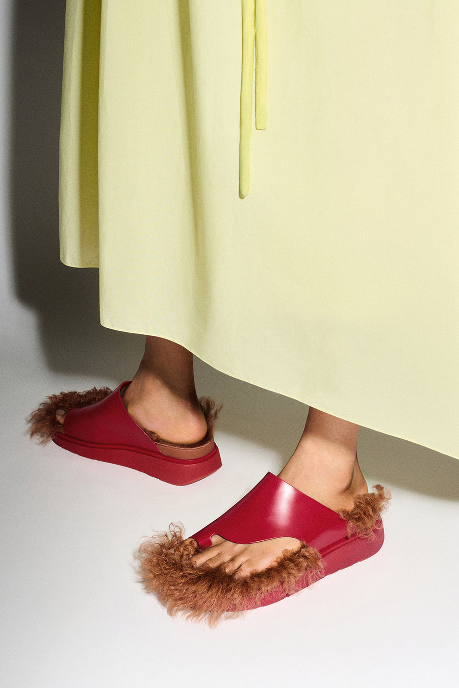 GEN-FF X ROKSANDA CUT-OUT LEATHER SLIDES