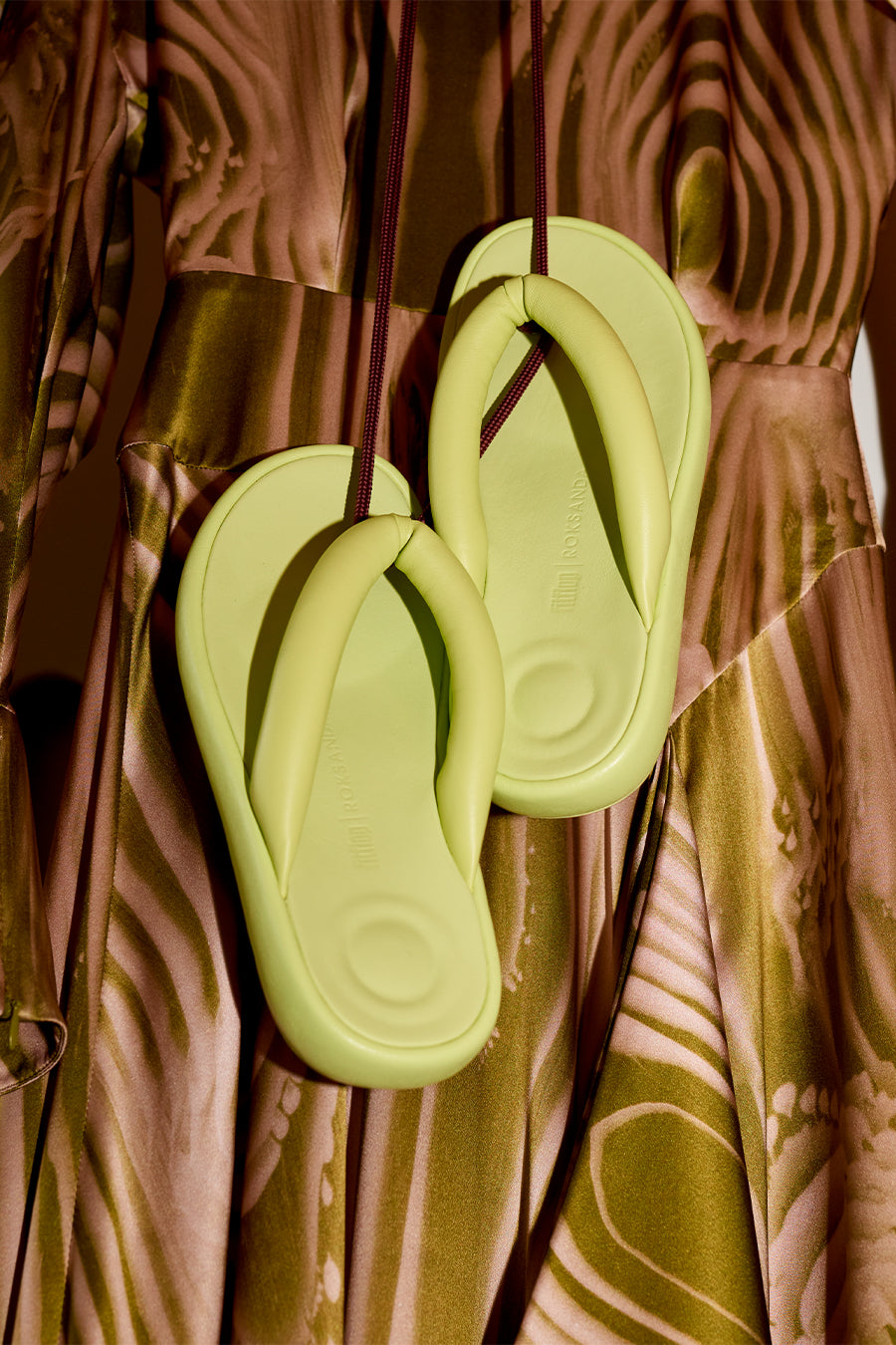 iQUSHION D-LUXE X ROKSANDA PADDED LEATHER FLIP-FLOPS